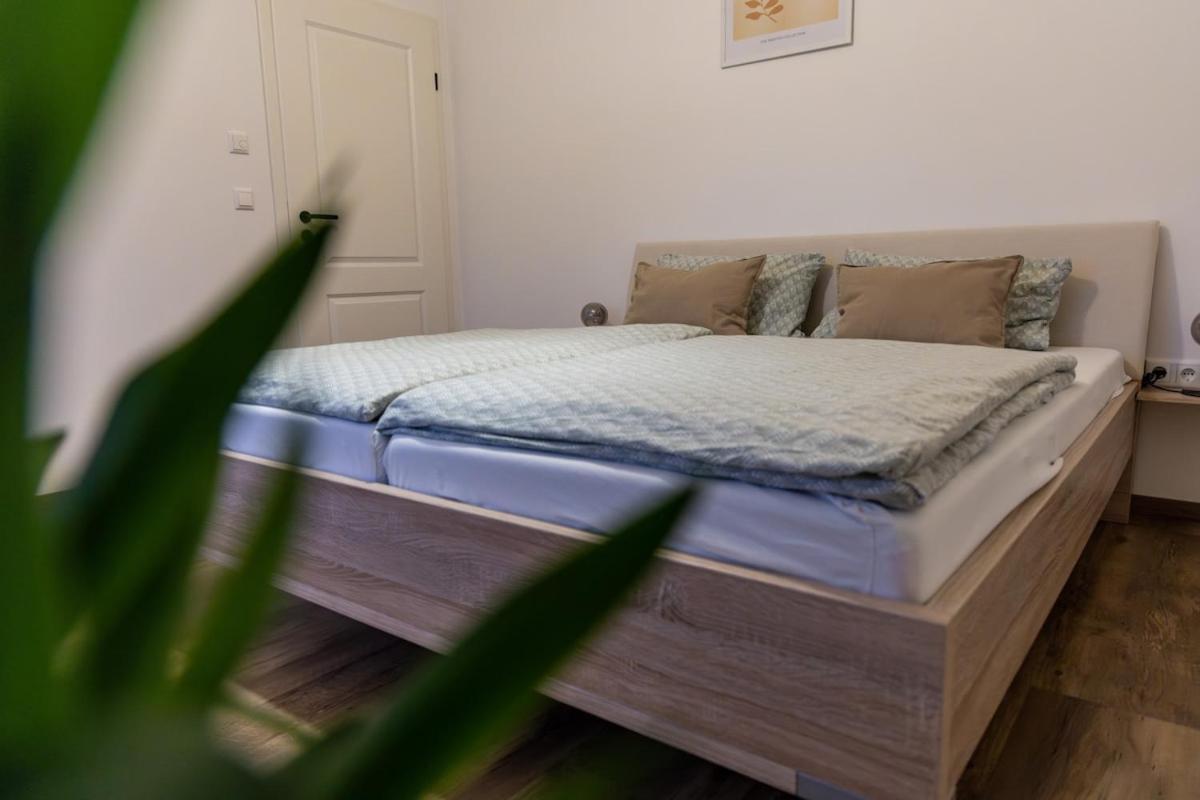 Ferienwohnung Fraenkische Auszeit Wolframs-Eschenbach Exteriör bild